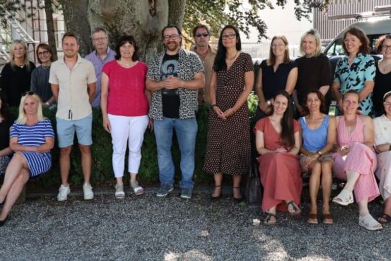 Lehrerfoto-scaled.jpg